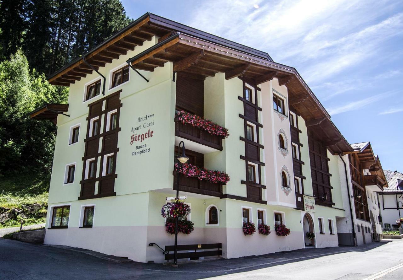 Hotel Garni Siegele - Silvretta Card Premium Betrieb Ischgl Exteriör bild